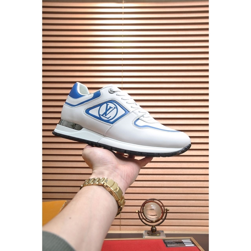 l**is V*t*n sneakers
